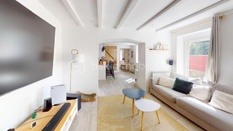 A louer MAISON  DE MAîTRE  URT