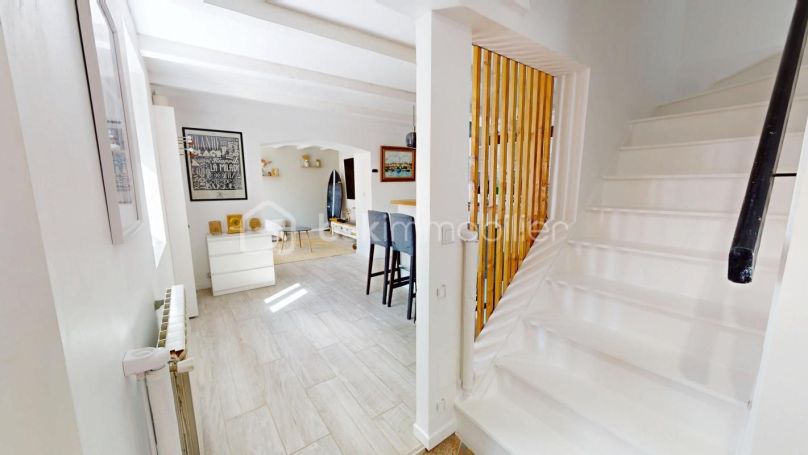 A louer MAISON  DE MAîTRE  URT