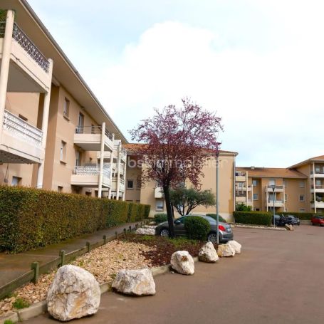 A louer APPARTEMENT T2 54 M2 TERRASSE BORD DE MER LATTES