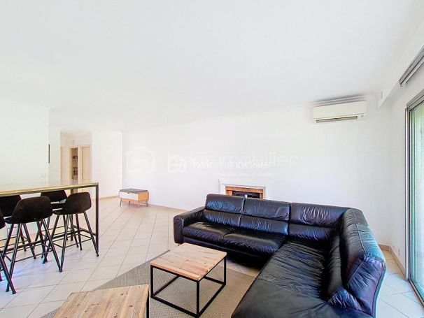 A louer MAISON  8 PIECES 215 M2  MONTPELLIER