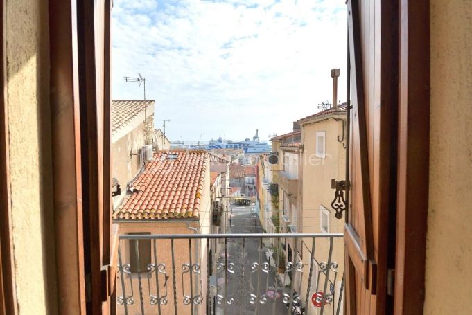 A louer APPARTEMENT T5 90 M2 TERRASSE BORD DE MER SETE