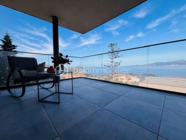 A louer APPARTEMENT T3 55 M2 TERRASSE VUE MER PIETROSELLA