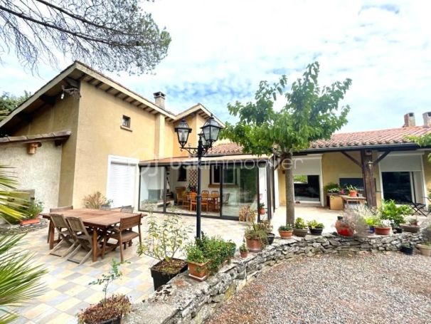 A louer MAISON  6 PIECES 153 M2  VILLENEUVE MINERVOIS