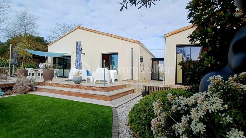 A louer MAISON CONTEMPORAINE PLAGE à PIED TALMONT SAINT HILAIRE