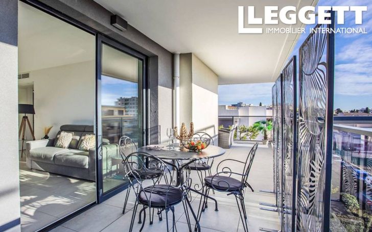 A louer APPARTEMENT DE PRESTIGE NEUF T2 41 M2 TERRASSE BORD DE MER CAGNES SUR MER