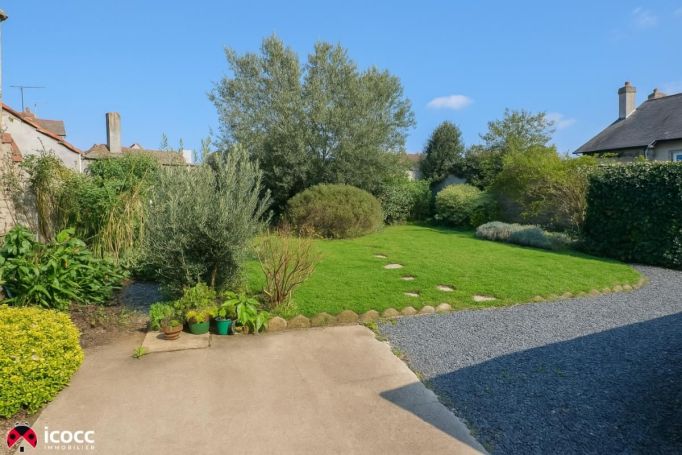 A louer MAISON  DE MAîTRE  LUCON