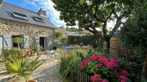 vente Maison proche mer et bourg à Saint Jacut de la Mer