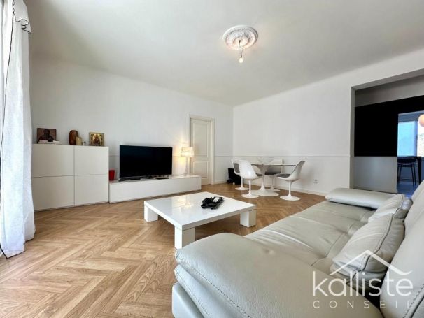 A louer APPARTEMENT T3 79 M2 BORD DE MER AJACCIO