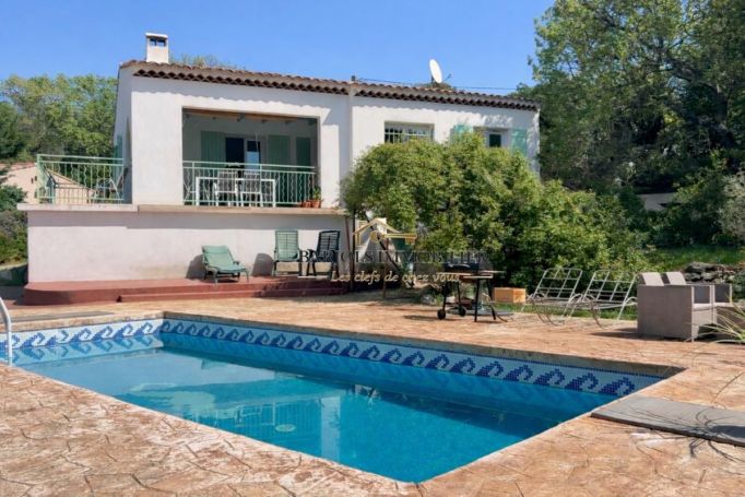 A louer MAISON  4 PIECES 176 M2  LA VERDIERE