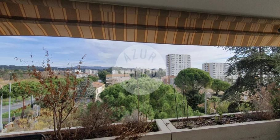 A louer APPARTEMENT T4 74 M2 TERRASSE  MARSEILLE 11EME