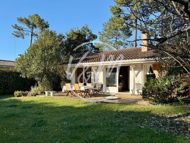 A vendre VILLA 4 PIECES 104 M&sup2; proche plage ARES