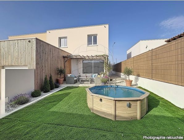 A louer MAISON  4 PIECES 98 M2  NIMES