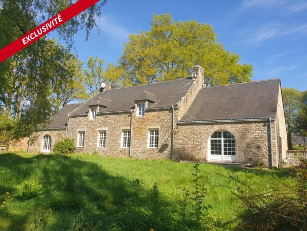 A louer LONGèRE  8 PIECES 295 M2  VIGNEUX DE BRETAGNE