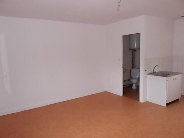 A louer APPARTEMENT  270 M2  MARQUES