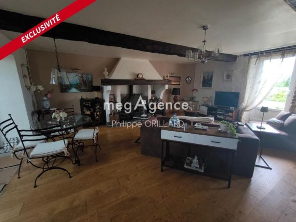 A louer LONGèRE  6 PIECES 198 M2  FERCE