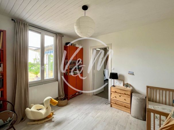 A vendre CHARMANTE Maison 6 PIECES 125 M&sup2; PROCHE CENTRE Audenge