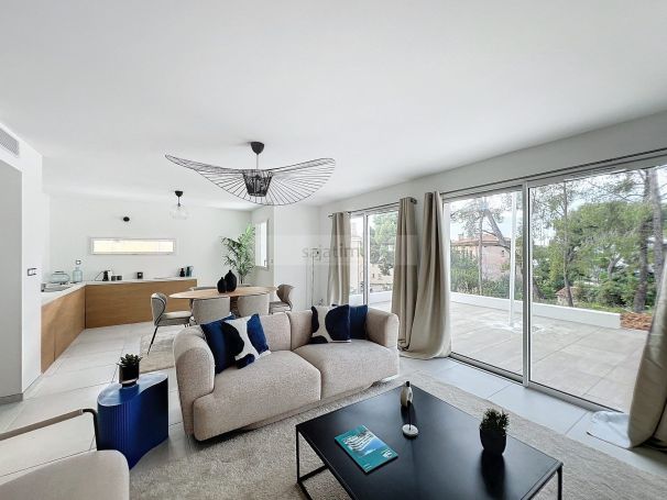 A vendre Maison 4 PIECES de 92 m&sup2; proche MER au calme La Seyne-sur-Mer