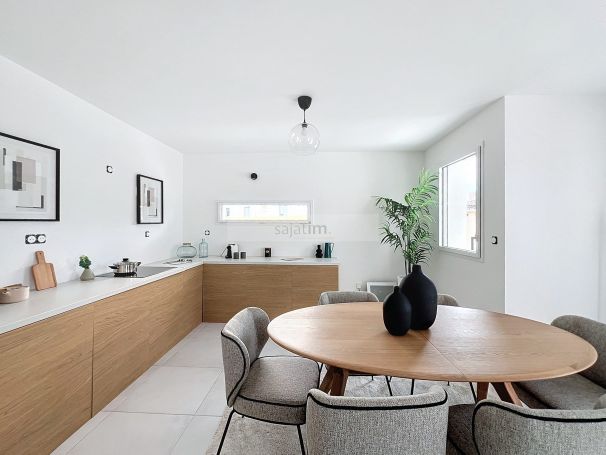 A vendre Maison 4 PIECES de 92 m&sup2; proche MER au calme La Seyne-sur-Mer