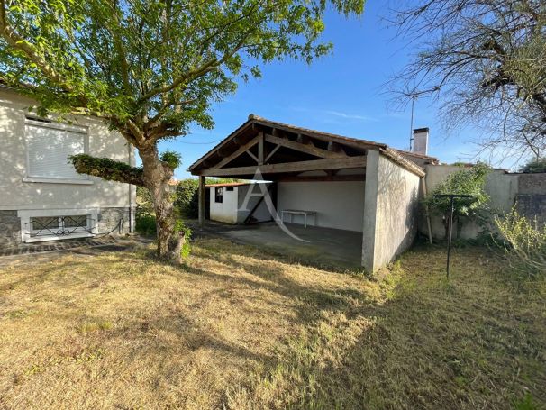 A vendre MAISON  4 PIECES 70 M2 BORD DE MER LONGEVILLE SUR MER