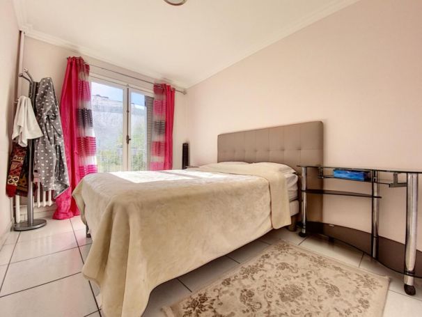 A louer APPARTEMENT T3 55 M2 BORD DE MER CAGNES SUR MER