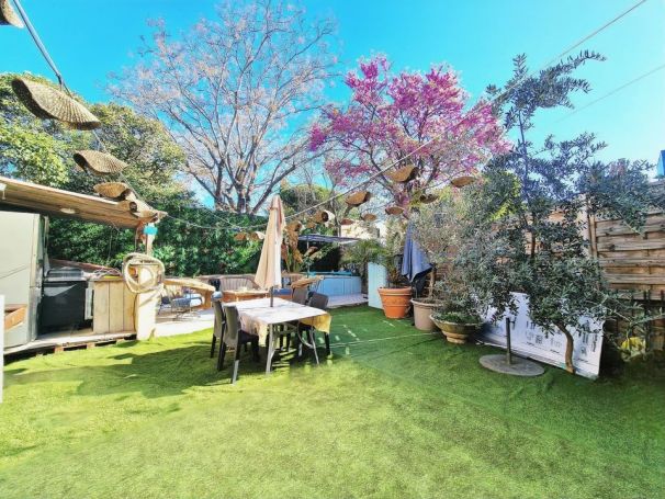 A vendre MAISON  3 PIECES 93 M2  MARSEILLE 12EME