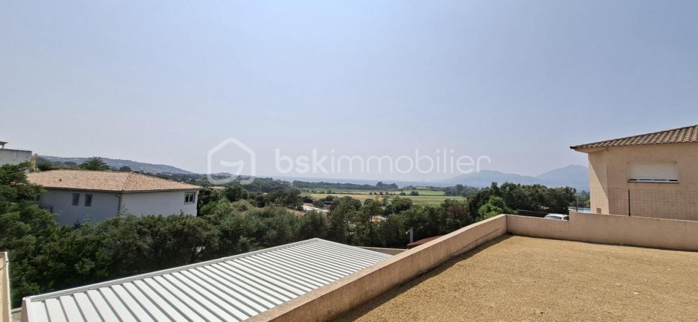 A louer MAISON  CONTEMPORAINE BORD DE MER GROSSETO PRUGNA