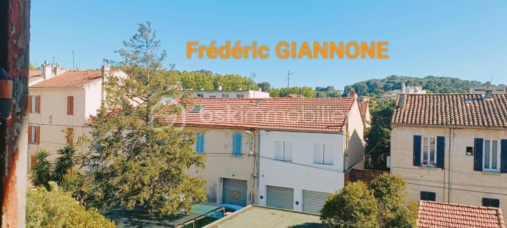 A louer APPARTEMENT DUPLEX T3 64 M2 BORD DE MER LA SEYNE SUR MER