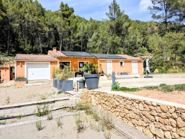 A louer MAISON  6 PIECES 139 M2  SALERNES