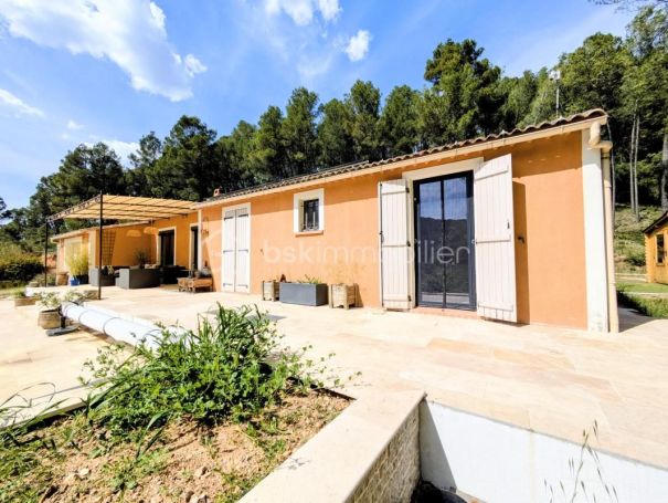 A louer MAISON  6 PIECES 139 M2  SALERNES