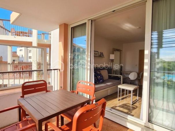 A louer APPARTEMENT T2 32 M2 TERRASSE BORD DE MER ANTIBES