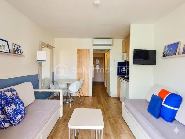 A louer APPARTEMENT T2 32 M2 TERRASSE BORD DE MER ANTIBES