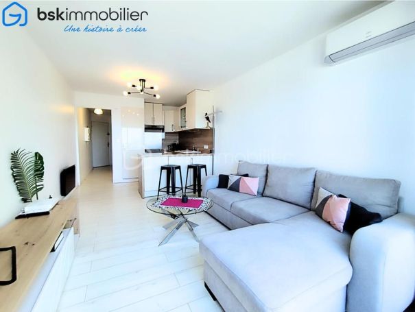 A louer APPARTEMENT DE PRESTIGE NEUF T2 37 M2 TERRASSE PIEDS DANS L'EAU PALAVAS LES FLOTS