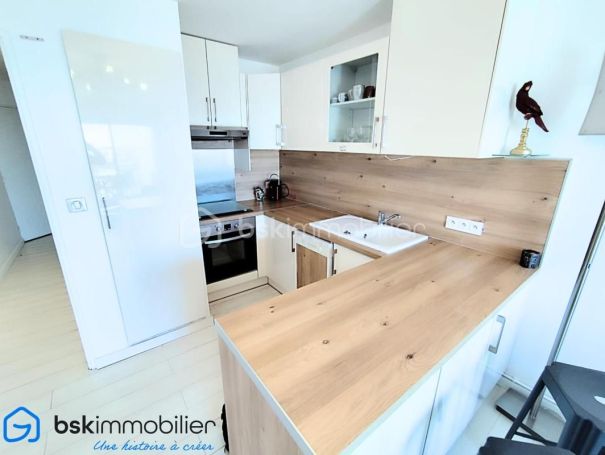 A louer APPARTEMENT DE PRESTIGE NEUF T2 37 M2 TERRASSE PIEDS DANS L'EAU PALAVAS LES FLOTS