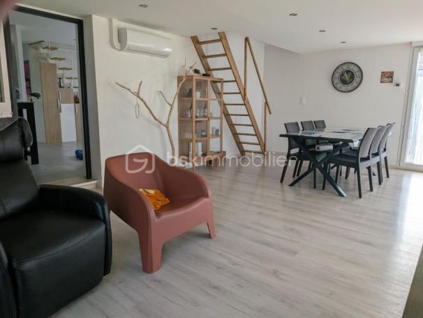 A louer MAISON  6 PIECES 114 M2  BEAUQUESNE