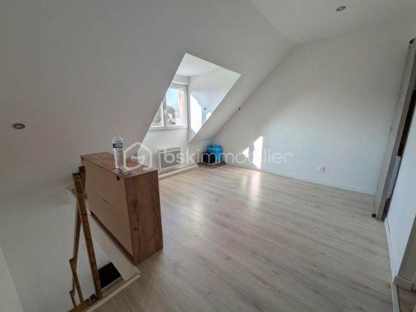 A louer MAISON  6 PIECES 114 M2  BEAUQUESNE