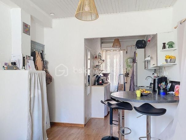 A louer APPARTEMENT T2 24 M2 BORD DE MER LA SEYNE SUR MER