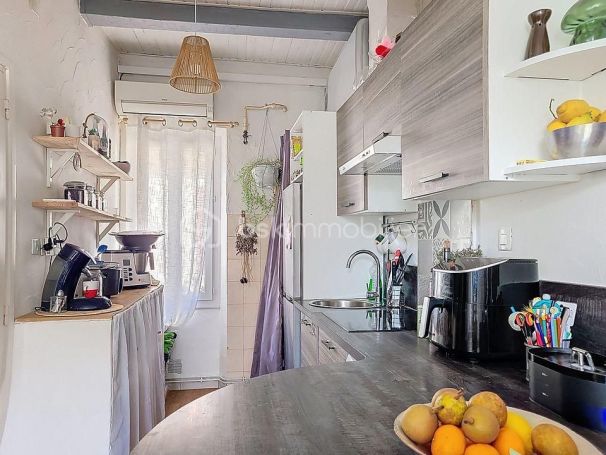 A louer APPARTEMENT T2 24 M2 BORD DE MER LA SEYNE SUR MER