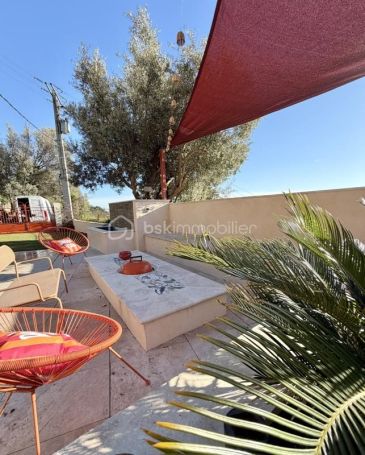 A louer MAISON  6 PIECES 131 M2 BORD DE MER TOULON