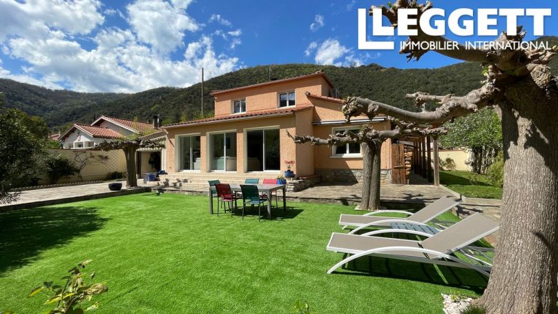 A vendre MAISON  7 PIECES 170 M2  ARLES SUR TECH