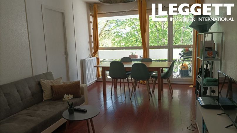 A louer APPARTEMENT T5 99 M2  TALENCE