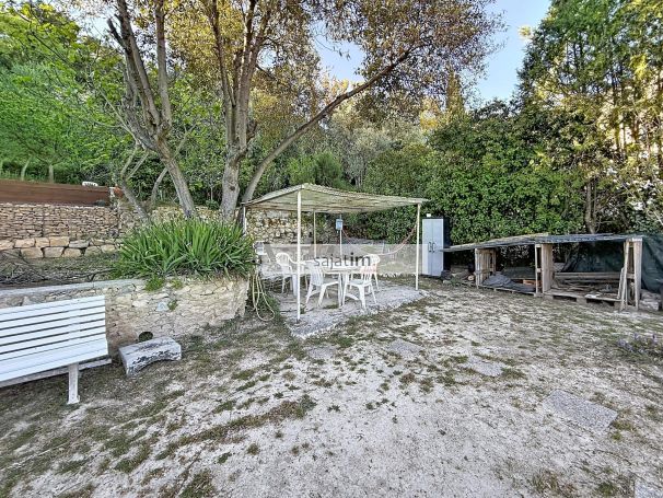 A vendre Maison de campagne 4 PIECES 81 M&sup2;  Toulon