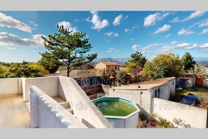 A vendre MAISON  4 PIECES 91 M2  TRETS