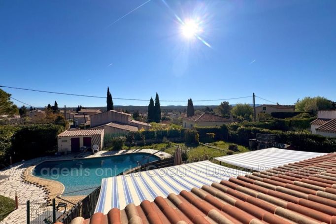 A louer MAISON  5 PIECES 150 M2  GREASQUE