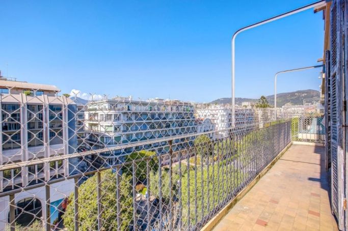 A louer APPARTEMENT T2 38 M2 BORD DE MER NICE