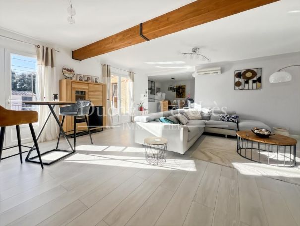 A louer MAISON  5 PIECES 116 M2  UZES