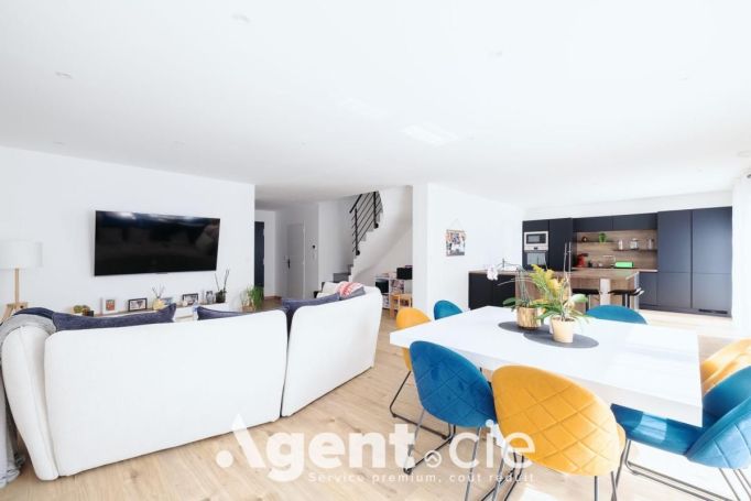 A louer MAISON  CONTEMPORAINE BORD DE MER ETERVILLE