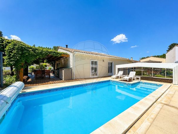A louer MAISON  CONTEMPORAINE BORD DE MER LES MATHES