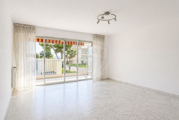 A louer APPARTEMENT T3 71 M2 TERRASSE BORD DE MER SAINT LAURENT DU VAR