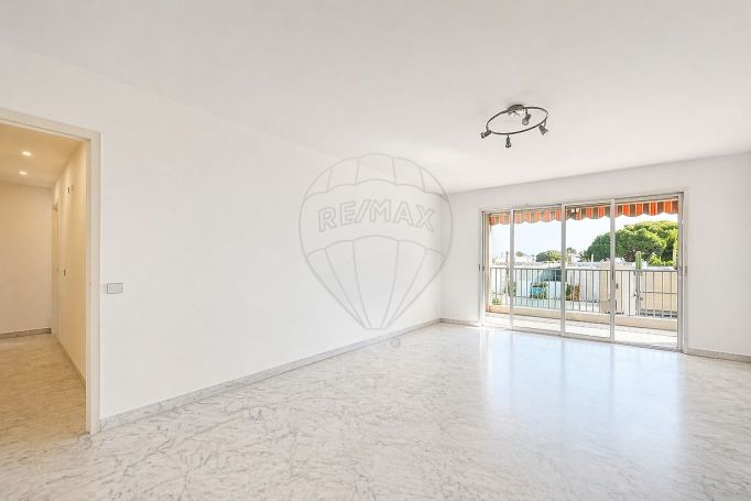 A louer APPARTEMENT T3 71 M2 TERRASSE BORD DE MER SAINT LAURENT DU VAR