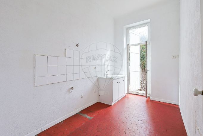 A louer APPARTEMENT T4 84 M2  MARSEILLE 4EME